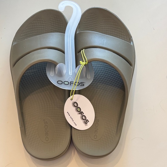 NWT OOFOS OOAHH Slide Sandals in Foliage Unisex - Picture 1 of 4